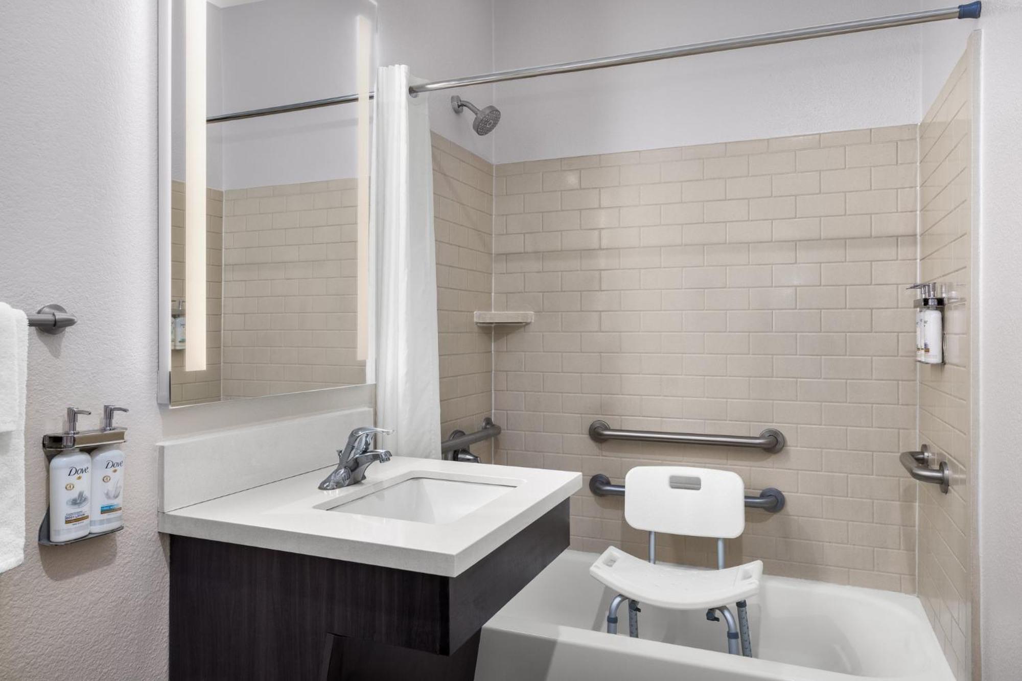 Candlewood Suites Alexandria By Ihg Zewnętrze zdjęcie