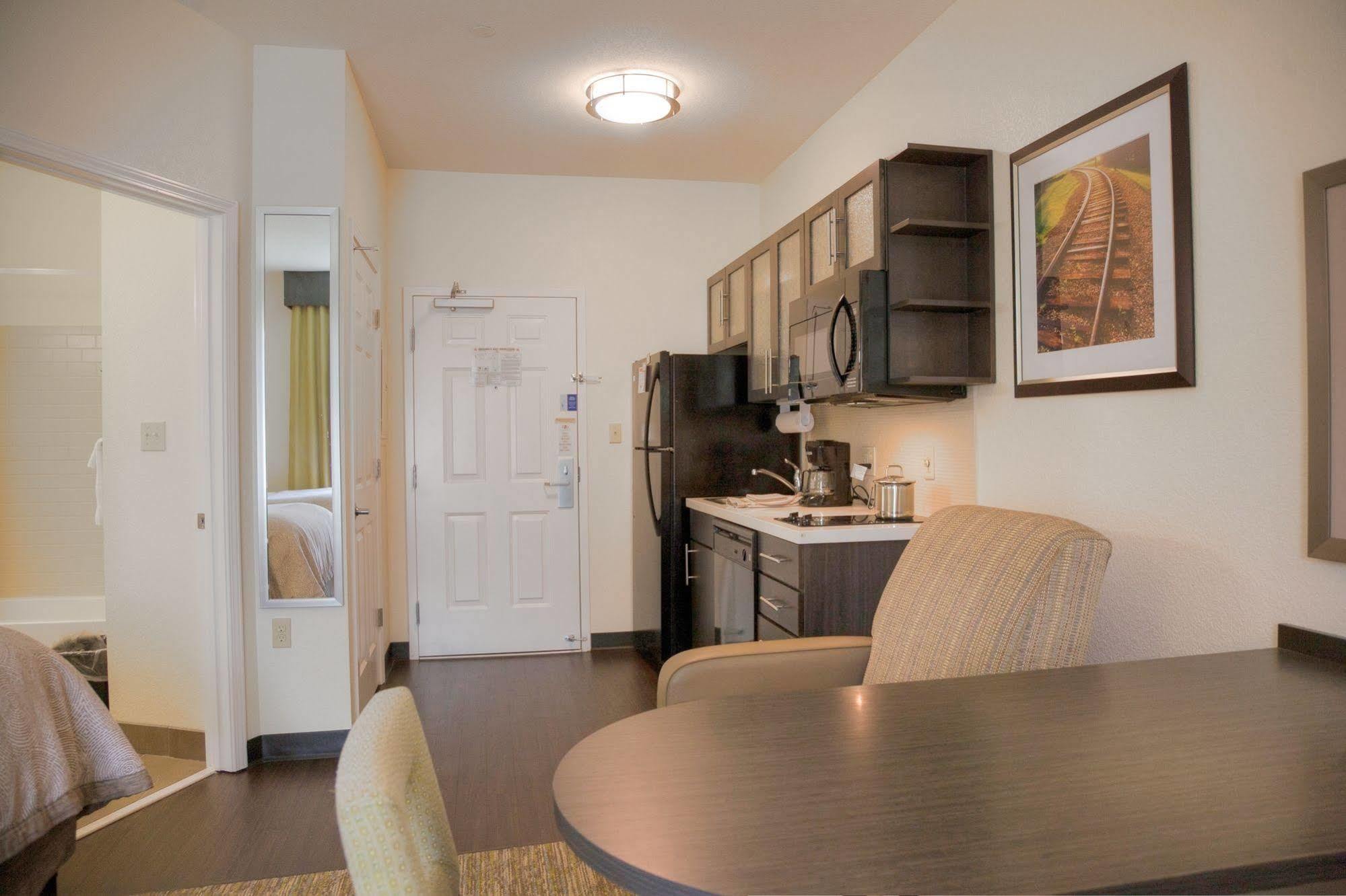 Candlewood Suites Alexandria By Ihg Zewnętrze zdjęcie